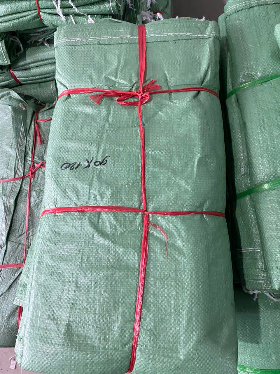 Bao tải xanh dày, viền miệng